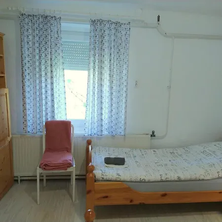 Paraszt Porta Vendeghaz Guest house *