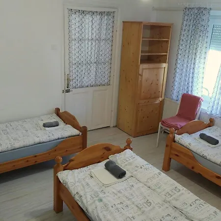 Paraszt Porta Vendeghaz Nagyharsany